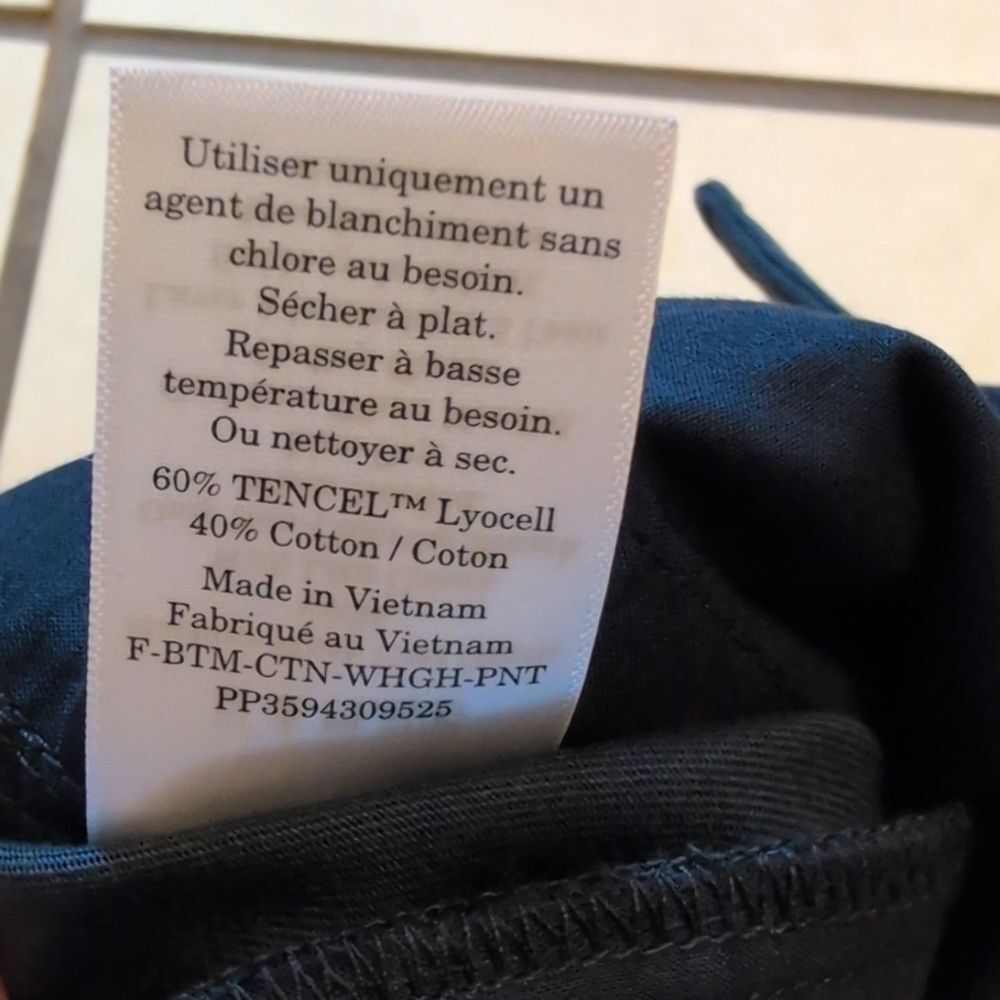 NWT Everlane The Draper Pleated Pant in Buttersmooth Navy Blue Wide Leg Size 4S - Picture 7 of 14